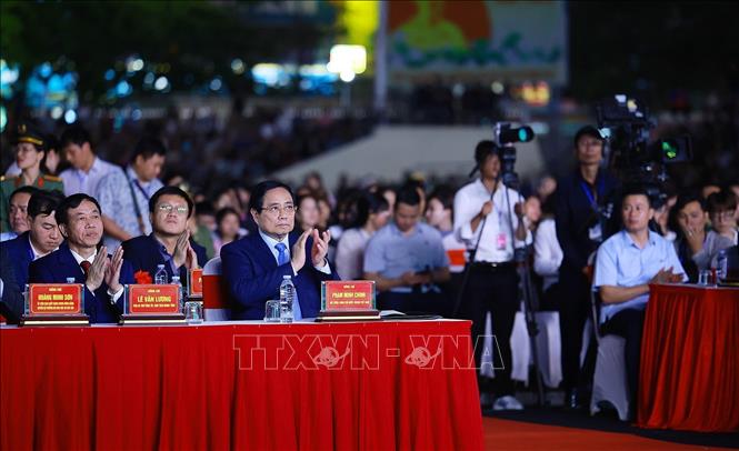 Thủ tướng Phạm Minh Ch&iacute;nh dự lễ khai mạc Lễ hội Hoa Ban năm 2026. Ảnh: Dương Giang/TTXVN