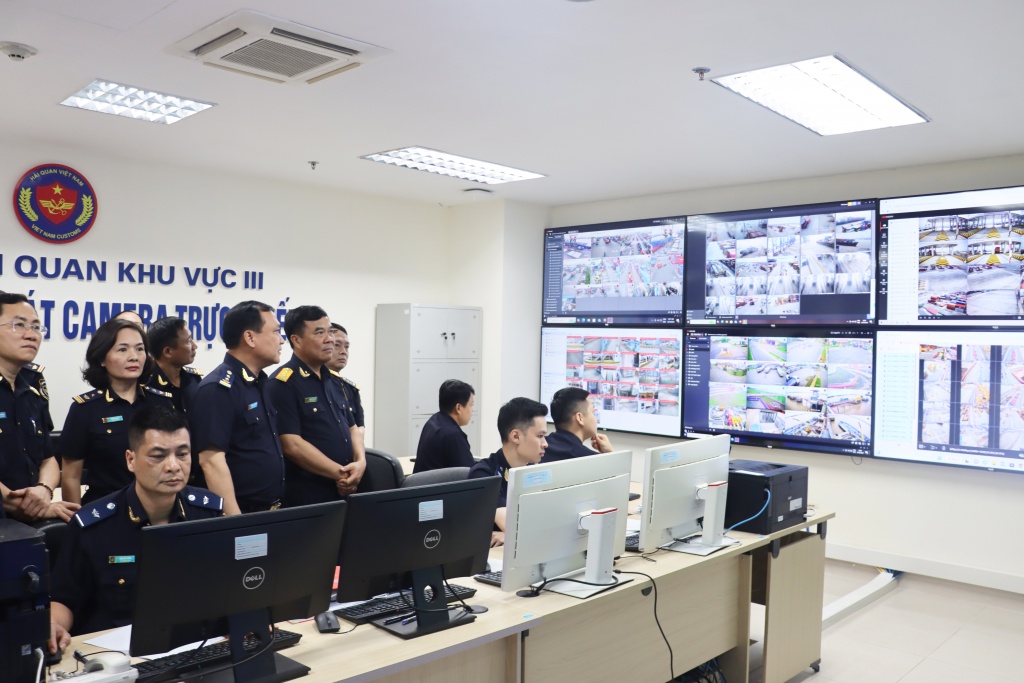 Hải quan khu vực III: Phát động đợt thi đua, chào mừng cuộc bầu cử