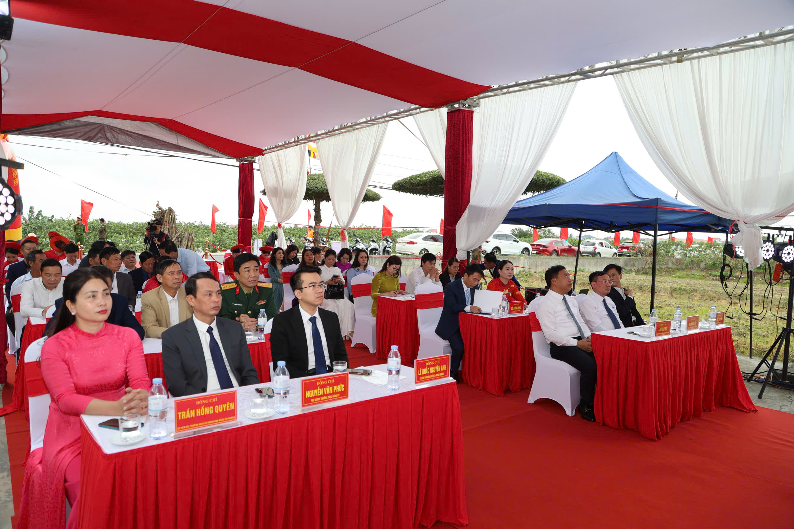 Đại biểu dự Lễ kh&aacute;nh th&agrave;nh.