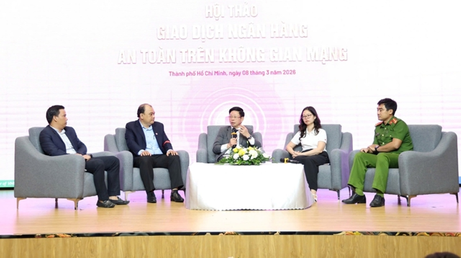 Cảnh báo ma trận lừa đảo trực tuyến