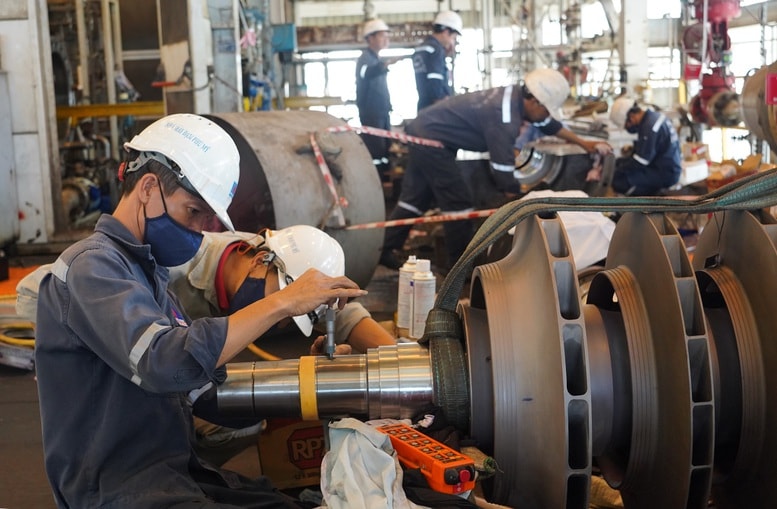 Bảo dưỡng tổng thể Nh&agrave; m&aacute;y Đạm Ph&uacute; Mỹ. Ảnh: PVFCCo
