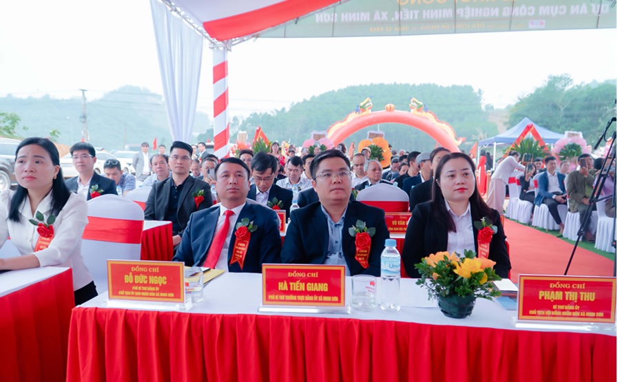 C&aacute;c đại biểu tham dự Lễ khởi c&ocirc;ng