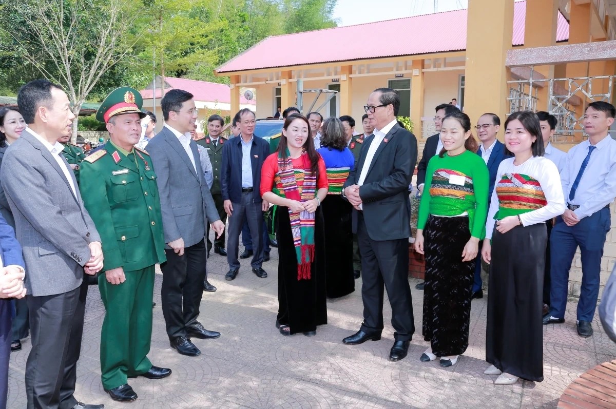 Phó Chủ tịch Quốc hội Trần Quang Phương kiểm tra, giám sát công tác chuẩn bị bầu cử tại Thanh Hóa