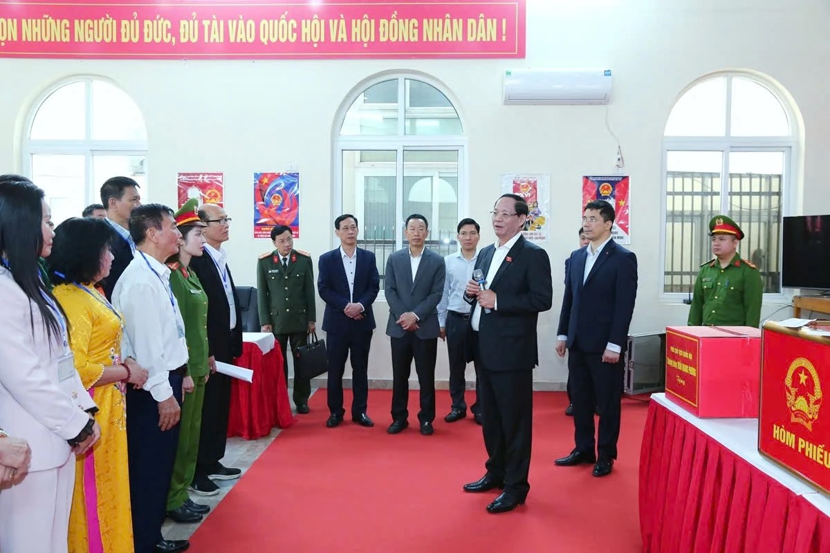 Phó Chủ tịch Quốc hội Trần Quang Phương kiểm tra, giám sát công tác chuẩn bị bầu cử tại tỉnh Thanh Hóa