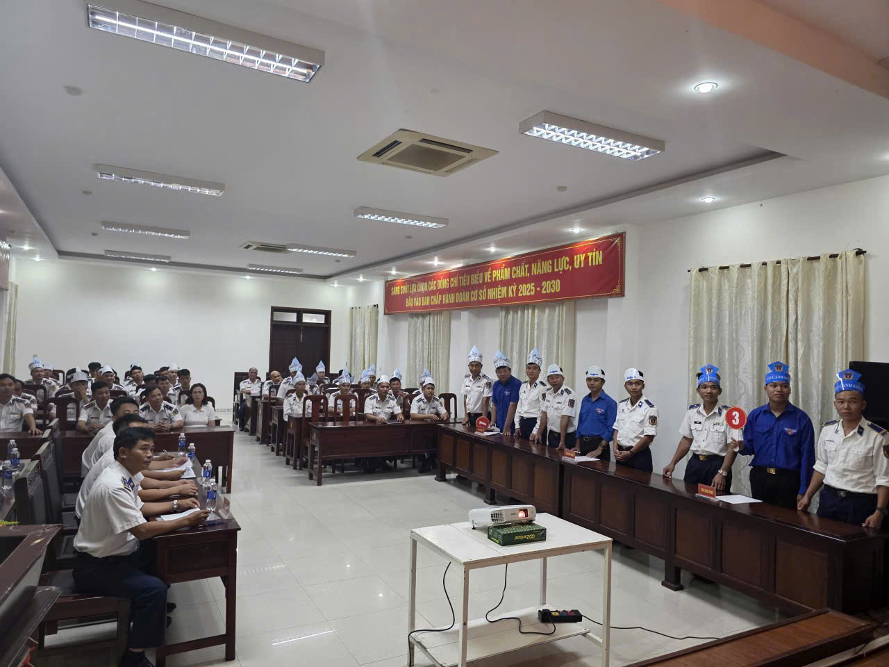 Quang cảnh hội thi