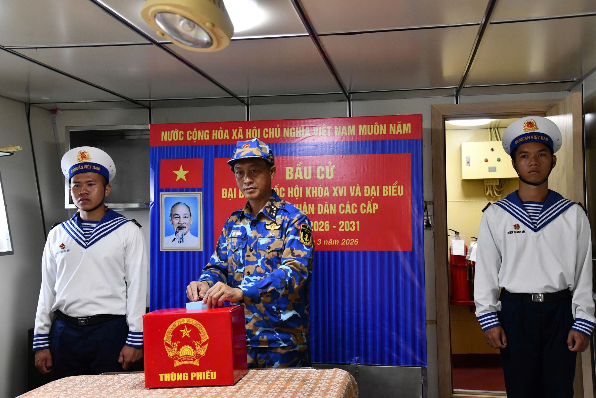 Bầu cử sớm ở Lữ đoàn 127, Vùng 5 Hải quân