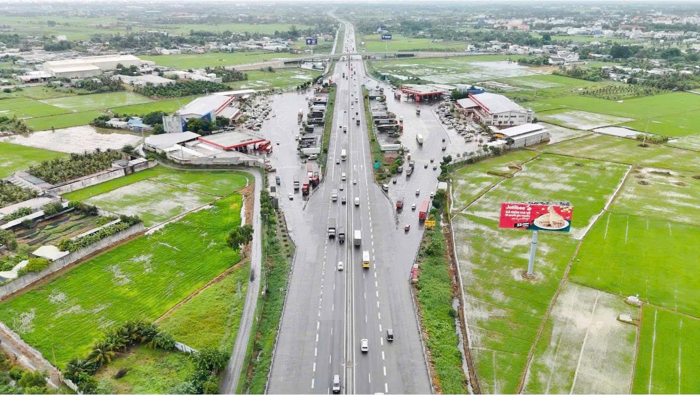 N&uacute;t giao cao tốc TP.HCM &ndash; Trung Lương c&aacute;ch dự &aacute;n chỉ 3 ph&uacute;t di chuyển.