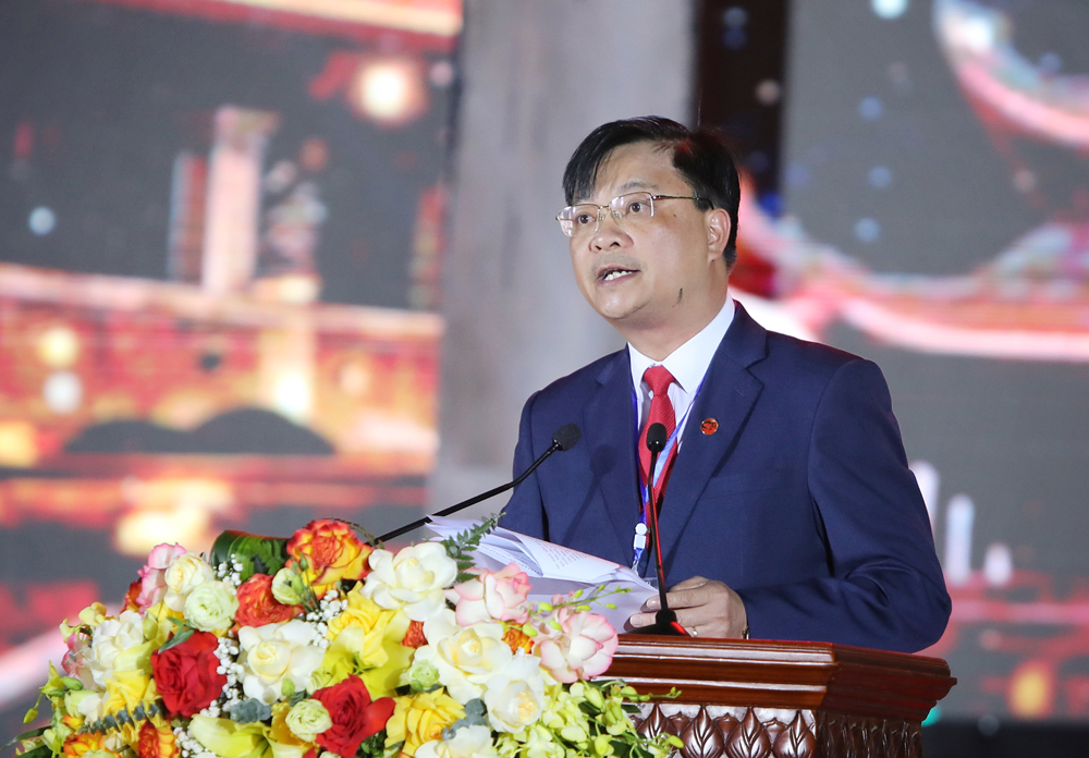 Đồng ch&iacute; Phan T&ugrave;ng Dương - Chủ tịch UBND x&atilde; Y&ecirc;n Thế ph&aacute;t biểu khai mạc.