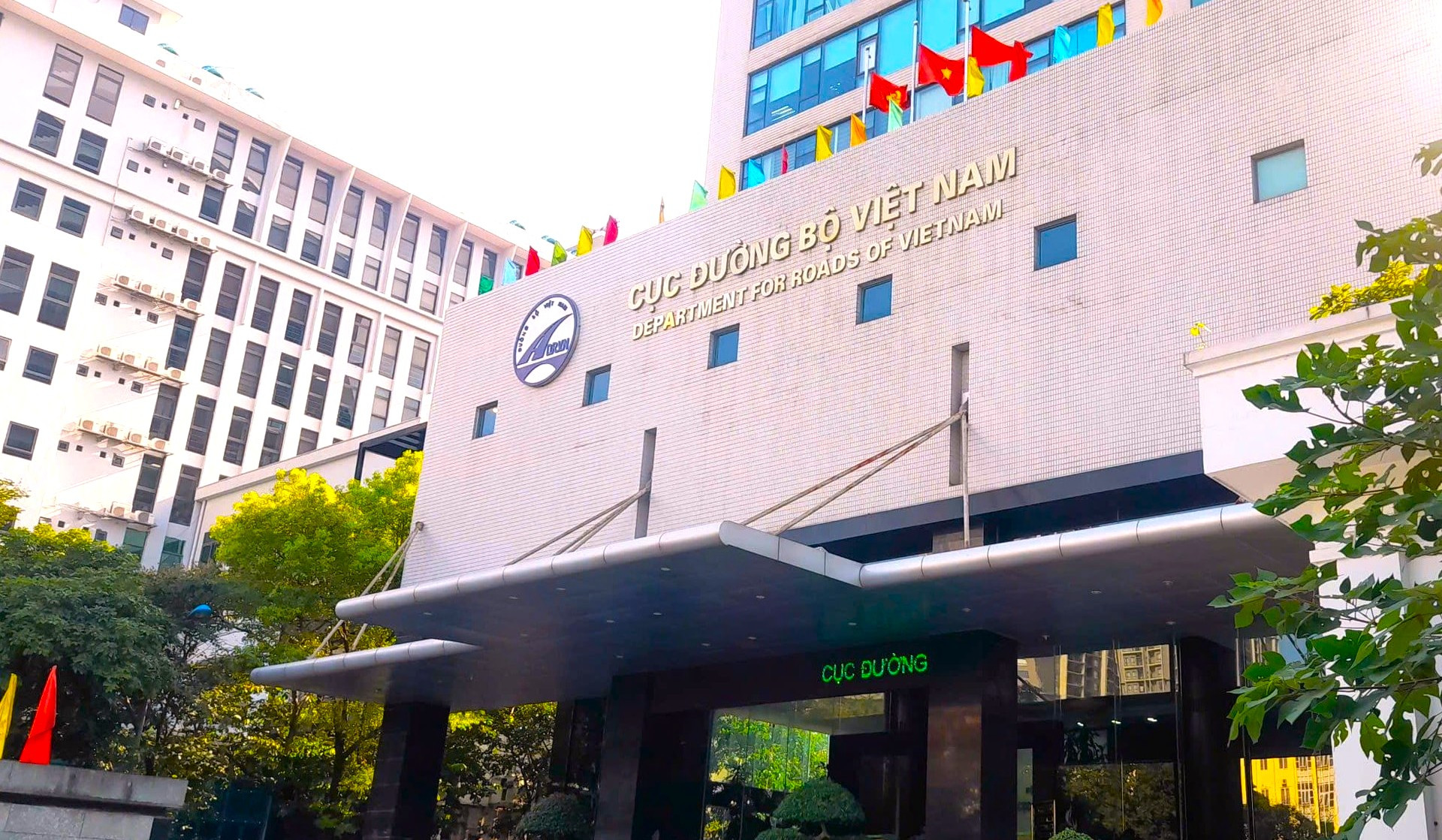 Cục Đường bộ đề xuất loạt giải pháp ổn định giá cước vận tải trước biến động giá xăng dầu