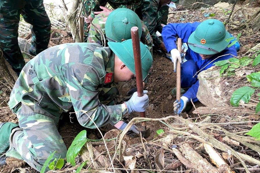 Quảng Trị: Tìm thấy hài cốt liệt sỹ tại cửa hang đá thuộc núi Cỏ Chuối