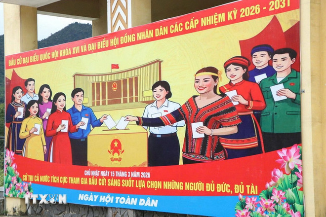 Tuy&ecirc;n truyền Ng&agrave;y bầu cử đại biểu Quốc hội kh&oacute;a XVI v&agrave; đại biểu Hội đồng nh&acirc;n d&acirc;n c&aacute;c cấp nhiệm kỳ 2026-2031 tr&ecirc;n địa b&agrave;n x&atilde; A Lưới 1, th&agrave;nh phố Huế. (Ảnh: V&otilde; Văn Dũng/TTXVN)