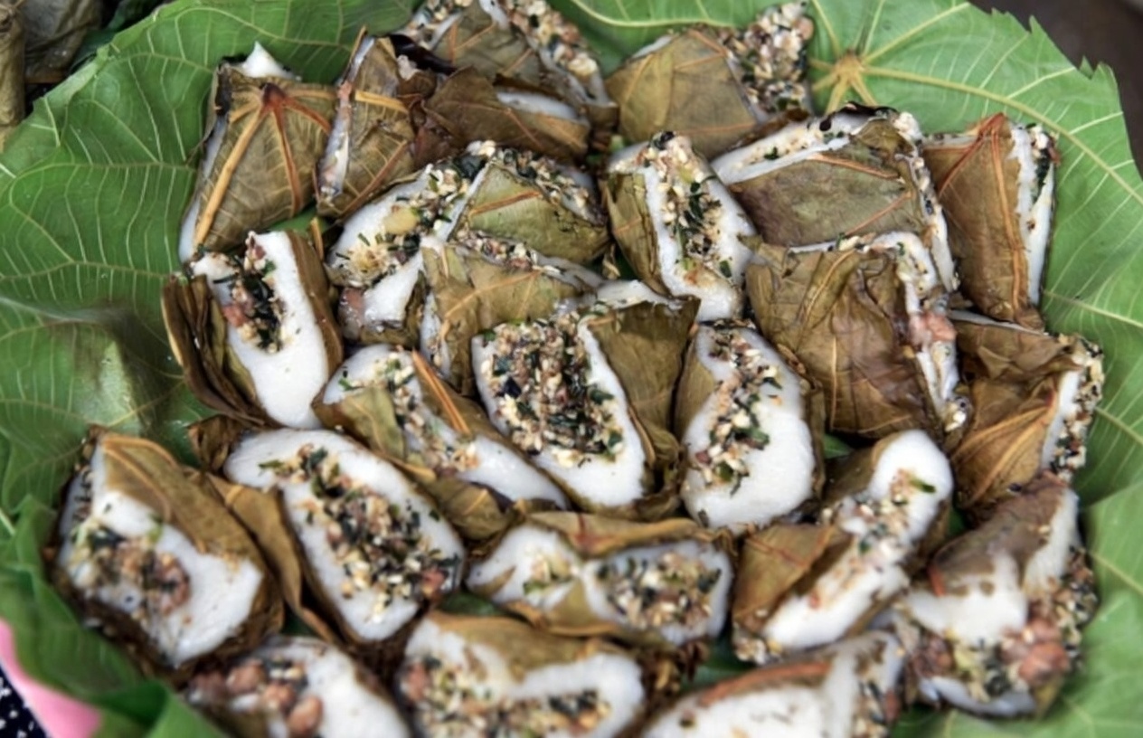 B&aacute;nh trứng kiến: Hương vị n&uacute;i rừng độc đ&aacute;o của người T&agrave;y