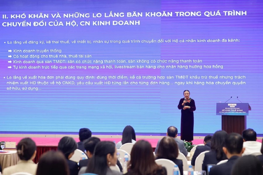 Chủ tịch VTCA chỉ ra loạt vướng mắc của hộ kinh doanh khi chuyển sang k&ecirc; khai. Ảnh: VGP