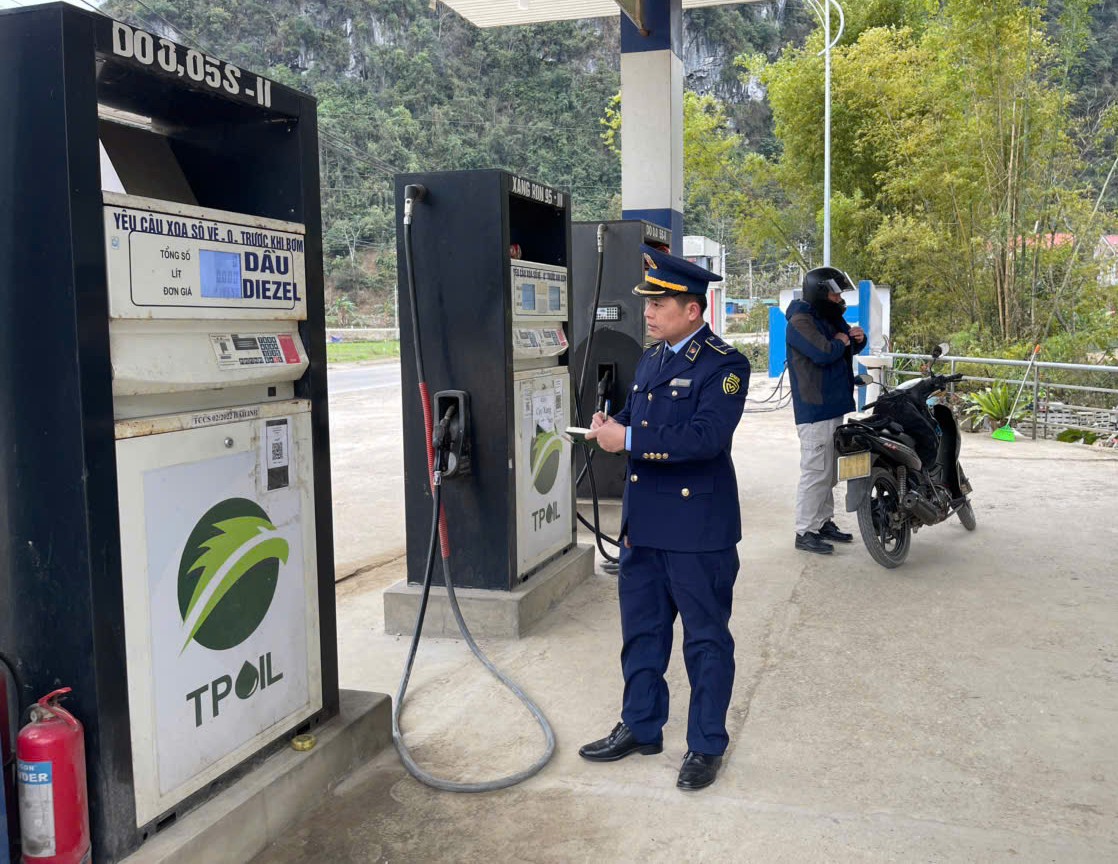 Cao Bằng: Tăng cường kiểm tra, giám sát kinh doanh xăng dầu để ổn định thị trường