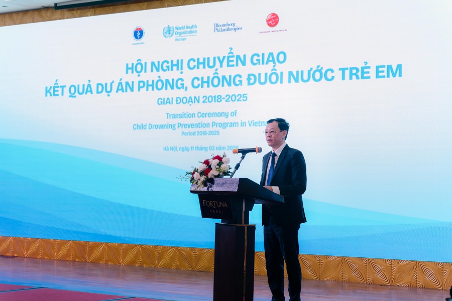 Thứ trưởng Bộ Y t&ecirc;́ Nguy&ecirc;̃n Trí Thức