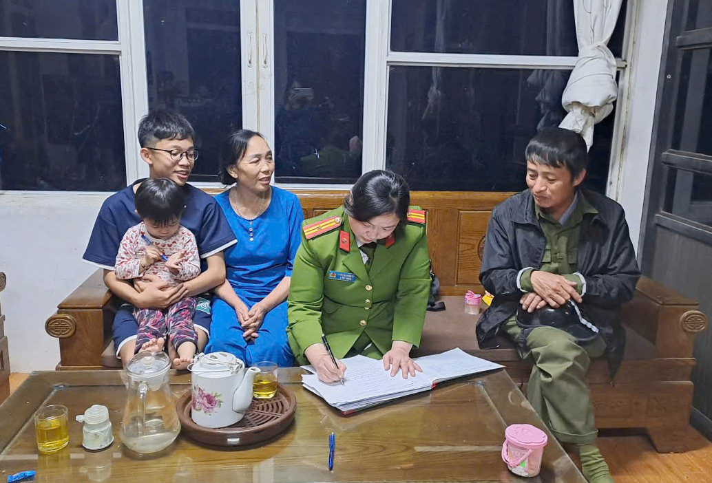 Công an Thanh Hóa tăng cường công tác quản lý cơ sở lưu trú, góp phần bảo đảm an ninh trật tự dịp bầu cử