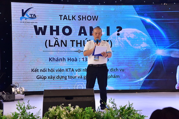 Ban tổ chức ph&aacute;t biểu khai mạc