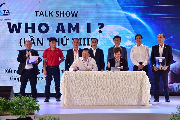 K&yacute; kết giữa Chi hội Kh&aacute;ch sạn Kh&aacute;nh H&ograve;a v&agrave; c&aacute;c chi hội lữ h&agrave;nh to&agrave;n quốc