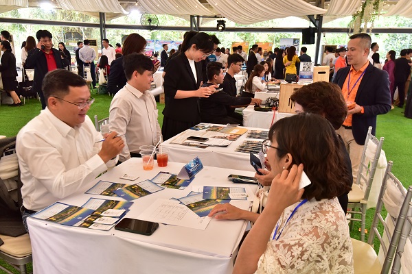 Tiếp tục chương tr&igrave;nh B2B