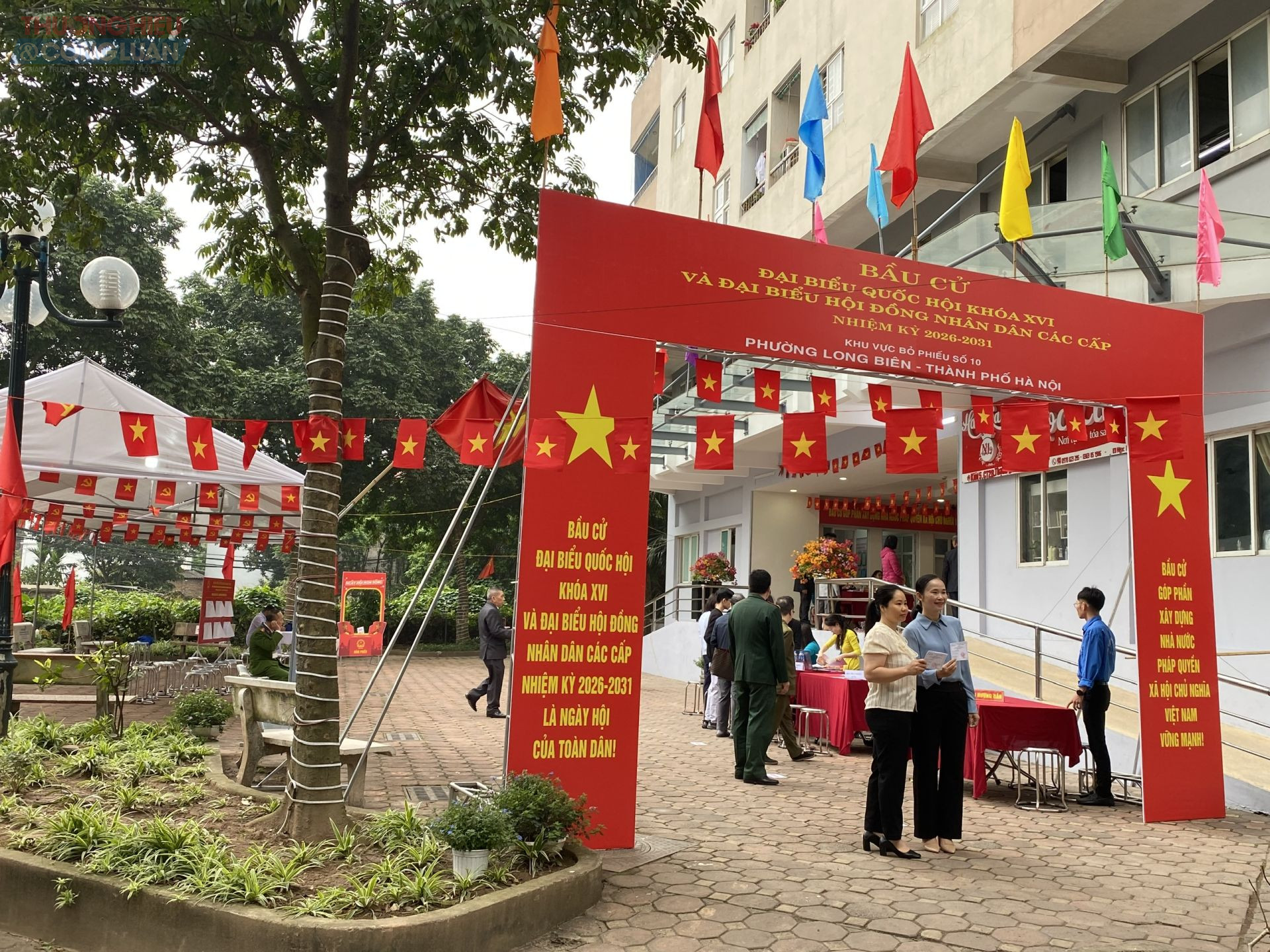 Cảnh báo rủi ro lộ lọt thông tin khi đăng ảnh thẻ cử tri lên mạng xã hội