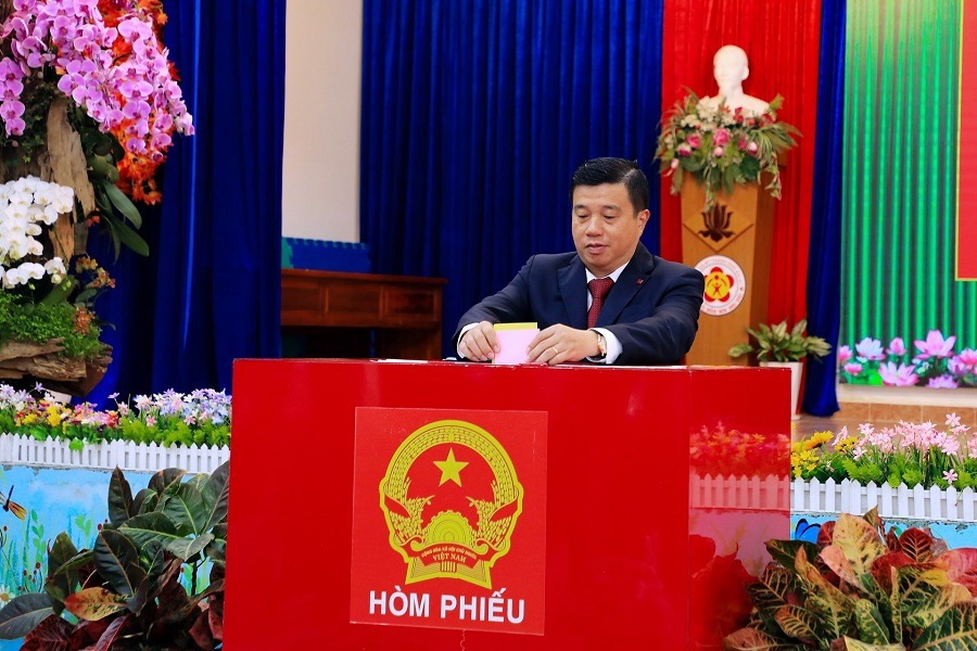 Lâm Đồng: Gần 80% cử tri tham gia bỏ phiếu tính đến 11 giờ 30 phút ngày 15/3