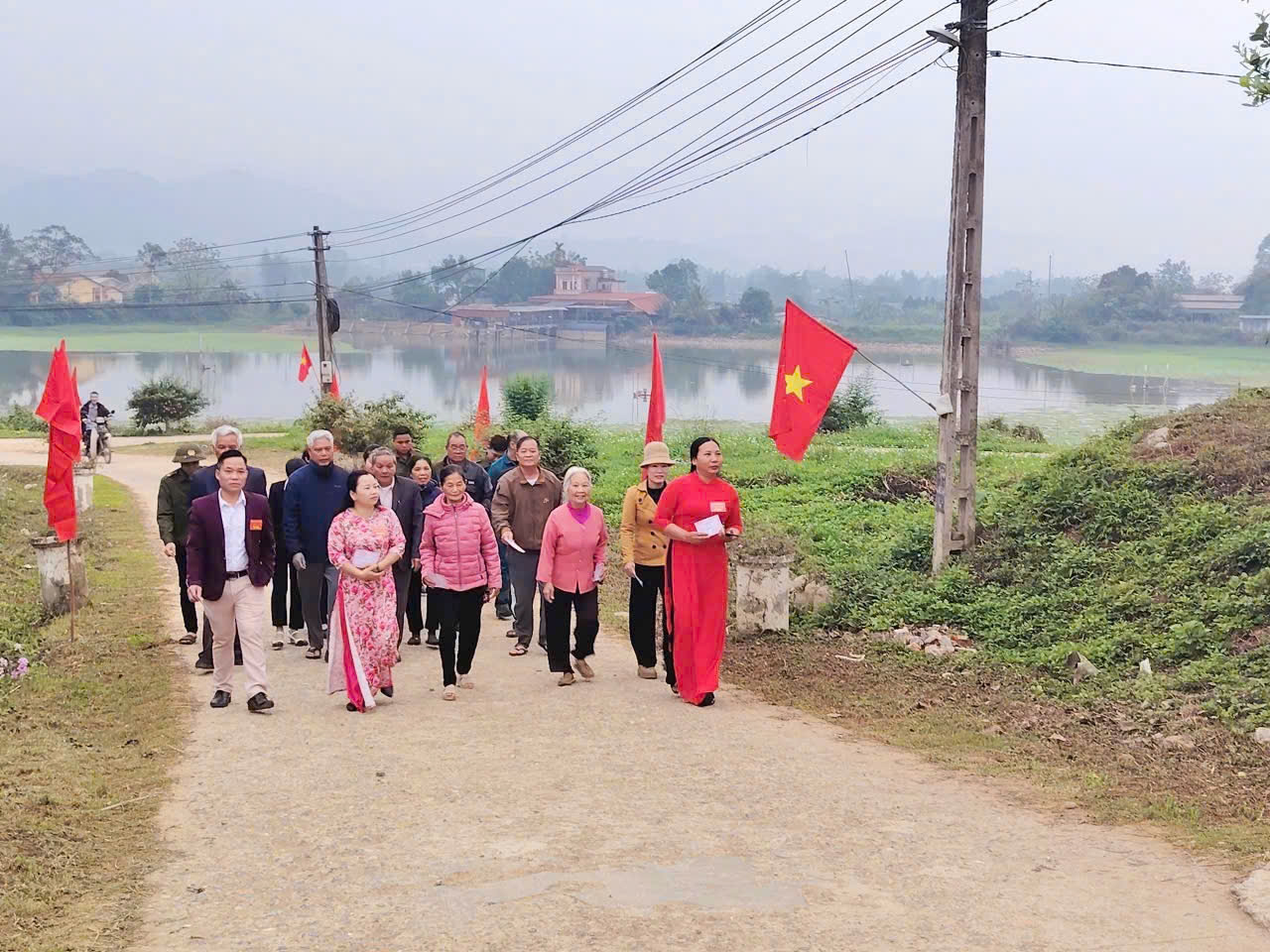 Cử tri phường Trung Tâm, tỉnh Lào Cai nô nức đến khu vực bỏ phiếu từ sáng sớm để thực hiện quyền và nghĩa vụ công dân trong ngày bầu cử đại biểu Quốc hội khóa XVI và HĐND các cấp nhiệm kỳ 2026 – 2031. Cử tri phường Trung Tâm, tỉnh Lào Cai nô nức đến khu vực bỏ phiếu từ sáng sớm để thực hiện quyền và nghĩa vụ công dân trong ngày bầu cử đại biểu Quốc hội khóa XVI và HĐND các cấp nhiệm kỳ 2026 – 2031.