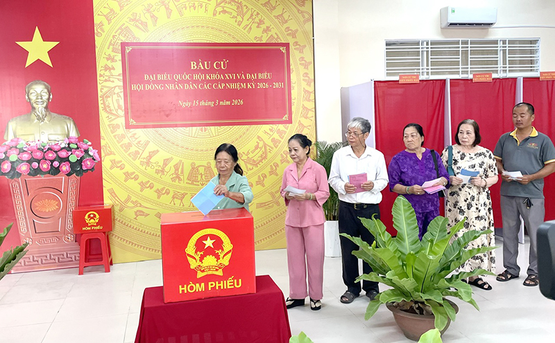 Cử tri TP. Cần Thơ nô nức bầu cử đại biểu Quốc hội và Hội đồng nhân dân các cấp Cử tri TP. Cần Thơ nô nức bầu cử đại biểu Quốc hội và Hội đồng nhân dân các cấp