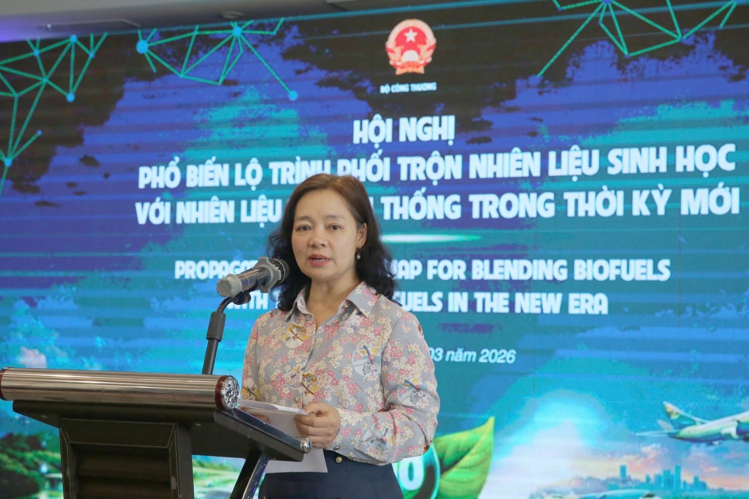 Bà Nguyễn Thị Lâm Giang - Cục Trưởng Cục Đổi mới sáng tạo, Chuyển đổi xanh và Khuyến công khẳng định xăng E5, E10 chưa nhận bất kỳ phản hồi tiêu cực nào từ khách hàng Bà Nguyễn Thị Lâm Giang - Cục Trưởng Cục Đổi mới sáng tạo, Chuyển đổi xanh và Khuyến công khẳng định xăng E5, E10 chưa nhận bất kỳ phản hồi tiêu cực nào từ khách hàng