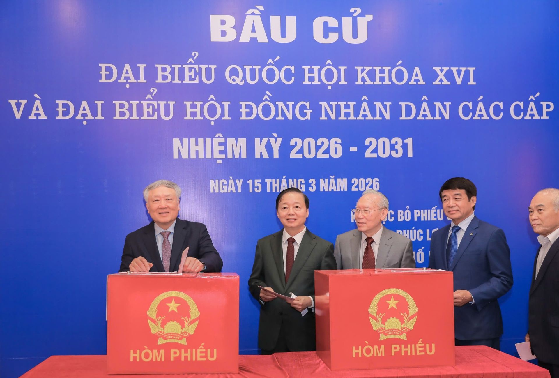 Hà Nội: Cử tri phường Phúc Lợi phấn khởi tham gia bầu cử tại 18 khu vực bỏ phiếu