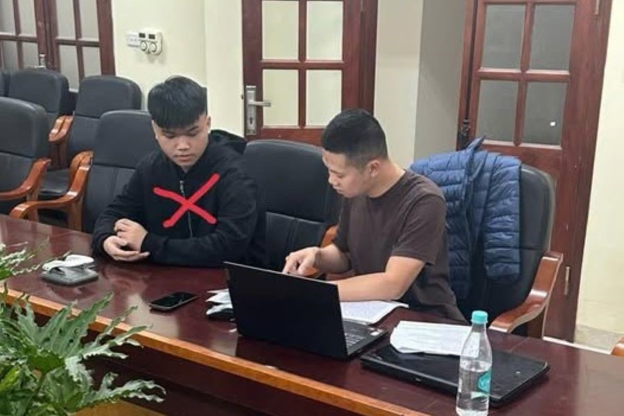 Quảng Trị: Khởi tố 1 sinh viên dùng tài khoản mạng xã hội có tích xanh để lừa đảo
