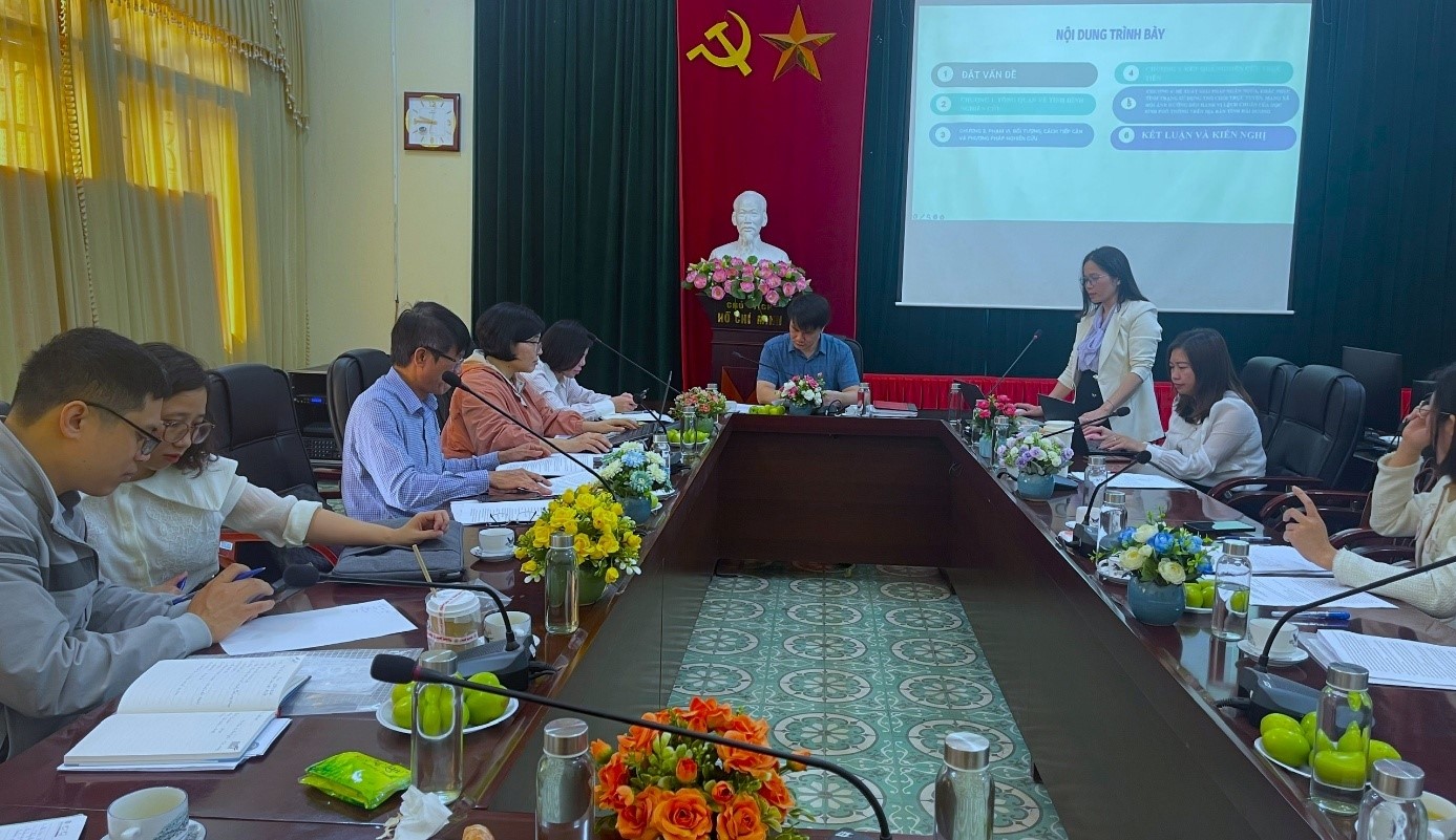 Nghiệm thu cơ sở đề tài khoa học về ảnh hưởng của mạng xã hội và trò chơi trực tuyến đến hành vi học sinh