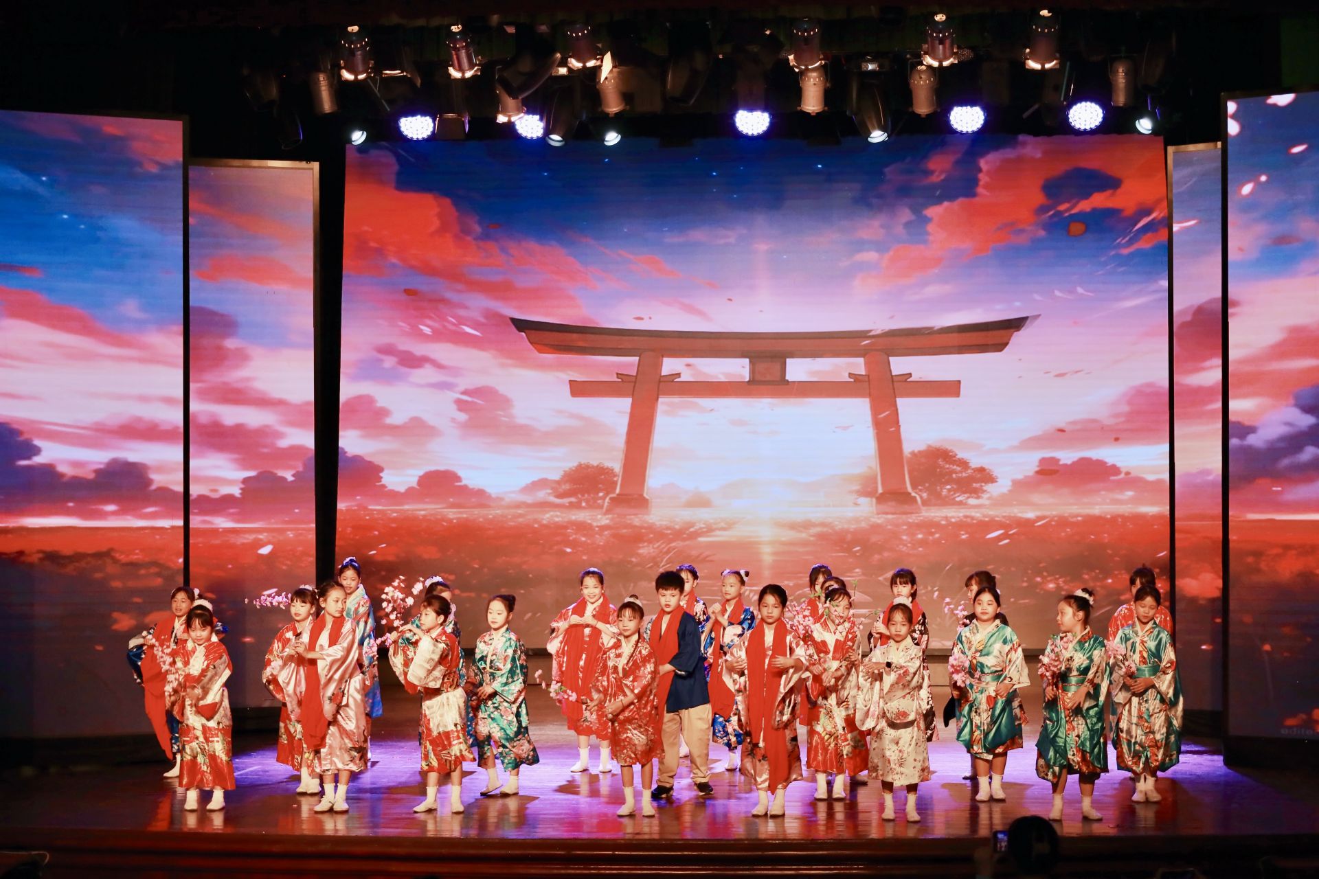 Phần tr&igrave;nh diễn văn h&oacute;a Nhật Bản.