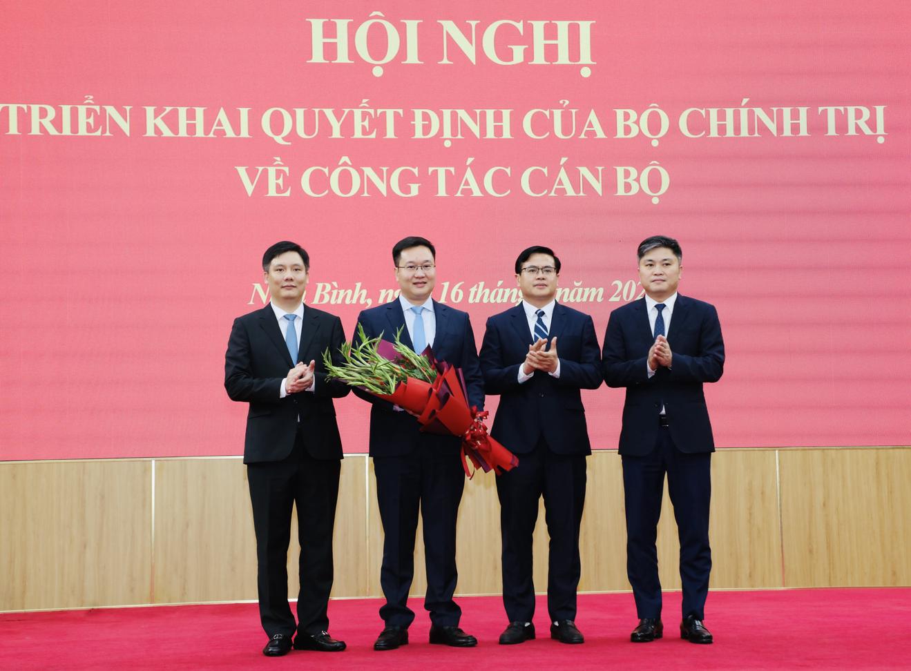 Thiếu tướng Trần Đăng Quỳnh giữ chức Phó Bí thư Tỉnh ủy Ninh Bình