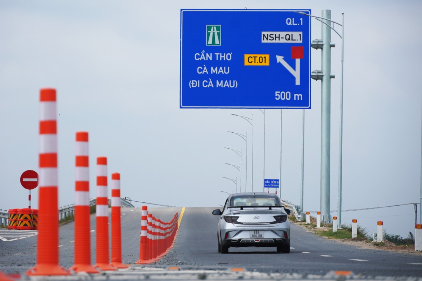 Cao tốc Hậu Giang - Cà Mau tạm dừng khai thác từ 13 giờ ngày 16/3 để hoàn thiện hạng mục phụ trợ