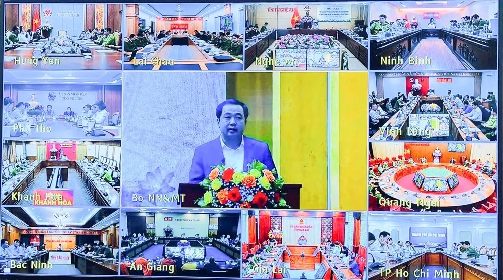 Bộ trưởng Bộ NN&MT Trần Đức Thắng phát biểu kết luận hội nghị. Bộ trưởng Bộ NN&MT Trần Đức Thắng phát biểu kết luận hội nghị.