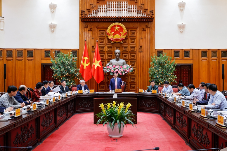 Thủ tướng Phạm Minh Chính chủ trì cuộc họp Thường trực Chính phủ để tiếp tục cho ý kiến về các giải pháp bảo đảm cung ứng và bình ổn giá xăng dầu - Ảnh: VGP/Nhật Bắc Thủ tướng Phạm Minh Chính chủ trì cuộc họp Thường trực Chính phủ để tiếp tục cho ý kiến về các giải pháp bảo đảm cung ứng và bình ổn giá xăng dầu - Ảnh: VGP/Nhật Bắc