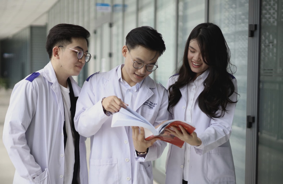 Nhiều trường đại học khối sức khỏe công bố phương án tuyển sinh năm 2026