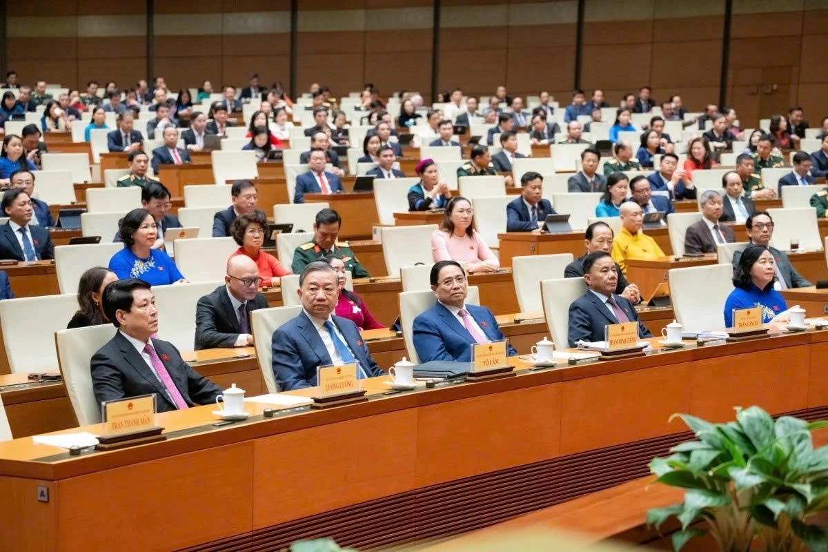 Bộ Chính trị: Tăng hợp lý số kỳ họp của Quốc hội, nhất là hình thức trực tuyến