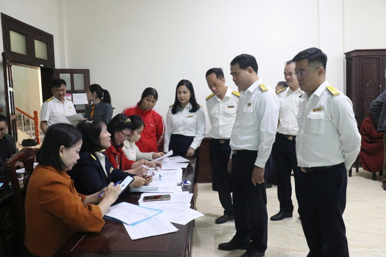 Thuế tỉnh Phú Thọ: Cần hướng dẫn, hỗ trợ hộ kinh doanh thực hiện quy định mới về thuế