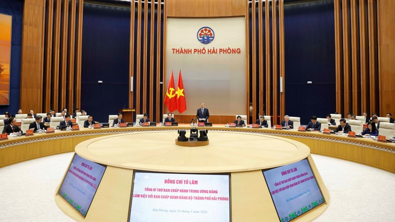 Tổng Bí thư Tô Lâm chủ trì cuộc làm việc với Ban Chấp hành Đảng bộ thành phố Hải Phòng. Ảnh: Thống Nhất/TTXVN Tổng Bí thư Tô Lâm chủ trì cuộc làm việc với Ban Chấp hành Đảng bộ thành phố Hải Phòng. Ảnh: Thống Nhất/TTXVN