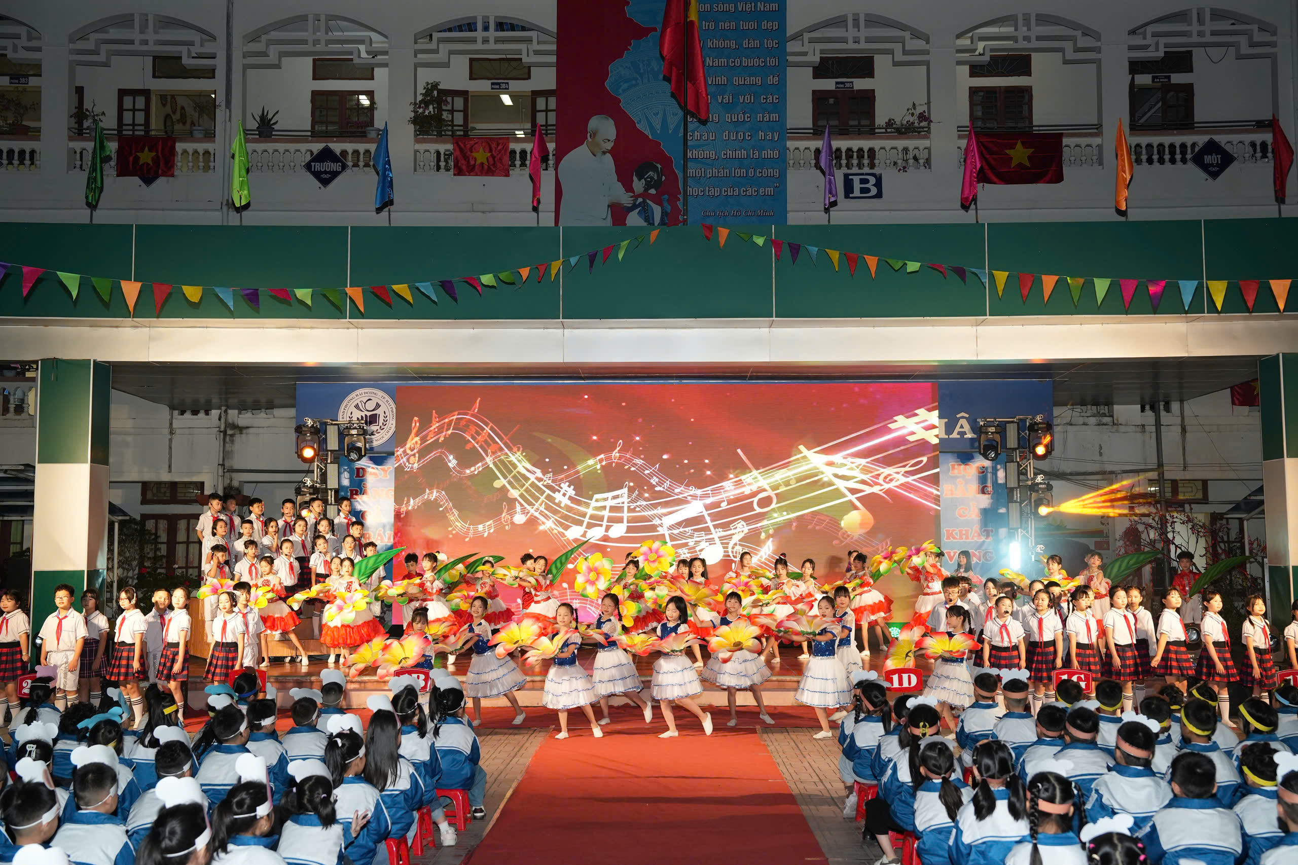 Hải Phòng: Đặc sắc Chương trình nghệ thuật “Sắc màu tháng 3” tại phường Hải Dương