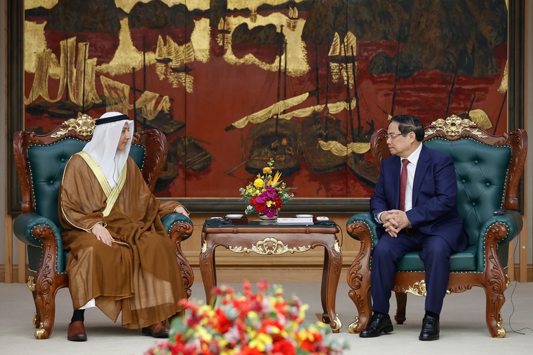 Thủ tướng thúc đẩy UAE cung cấp dầu khí cho Việt Nam theo nhu cầu, an toàn và đúng hạn