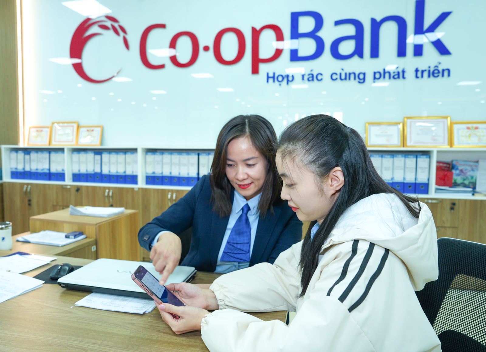 Co-opBank: Đẩy mạnh sản phẩm, dịch vụ số tới hệ thống Quỹ tín dụng Nhân dân