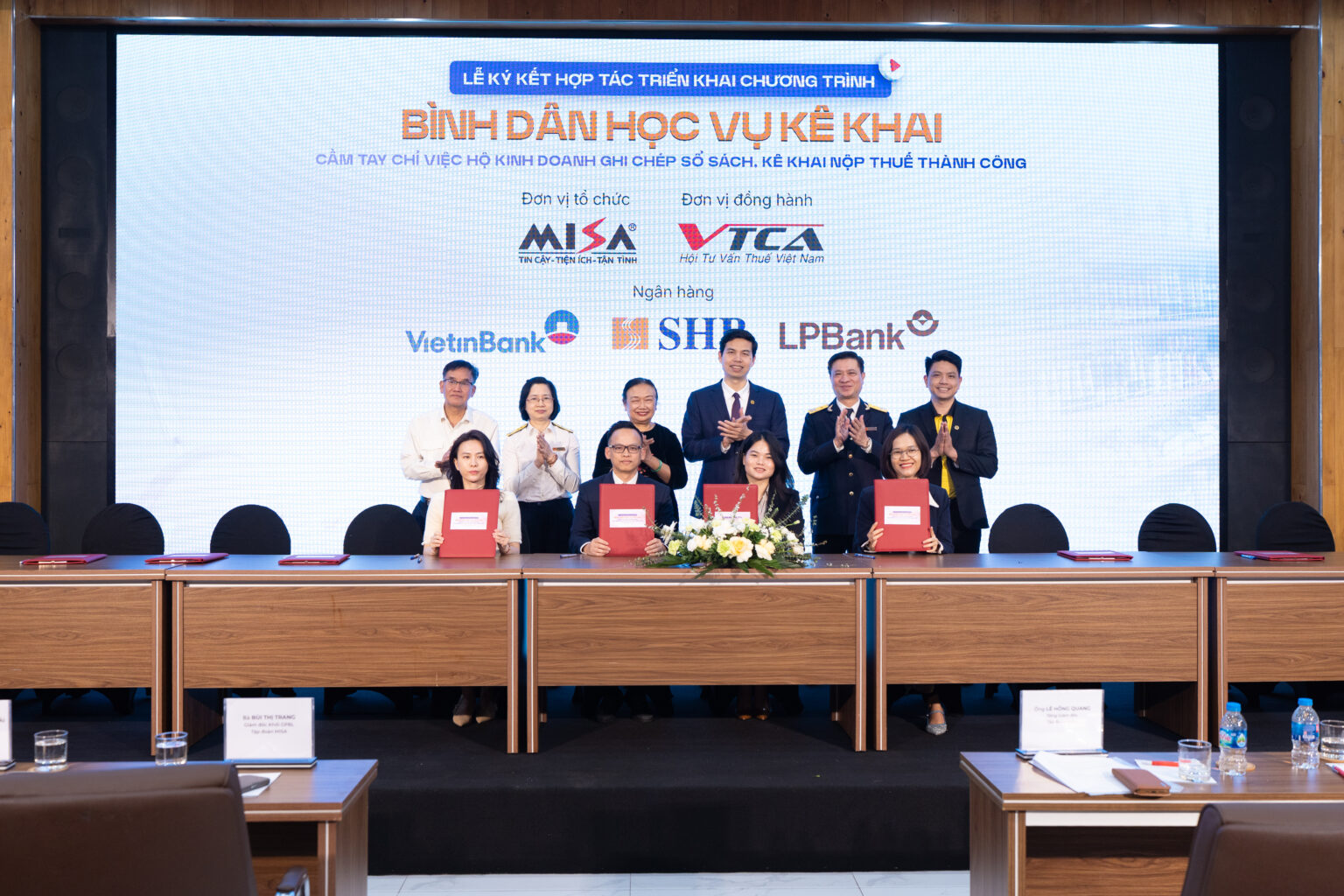 MISA ký kết hợp tác triển khai chương trình Bình dân học vụ kê khai