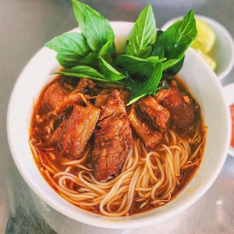 B&uacute;n b&ograve; cay Bạc Li&ecirc;u: Hương vị cay nồng l&agrave;m n&ecirc;n sức h&uacute;t đặc sản miền T&acirc;y