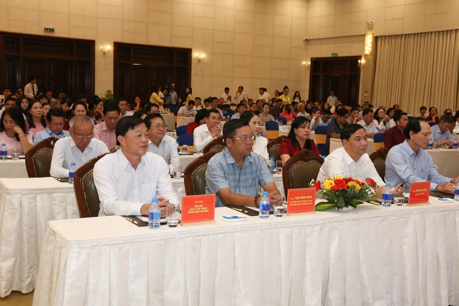 C&aacute;c đại biểu tham dự hội nghị