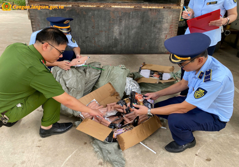 Công an Lạng Sơn: Tăng cường kiểm tra, xử lý hàng hóa vi phạm