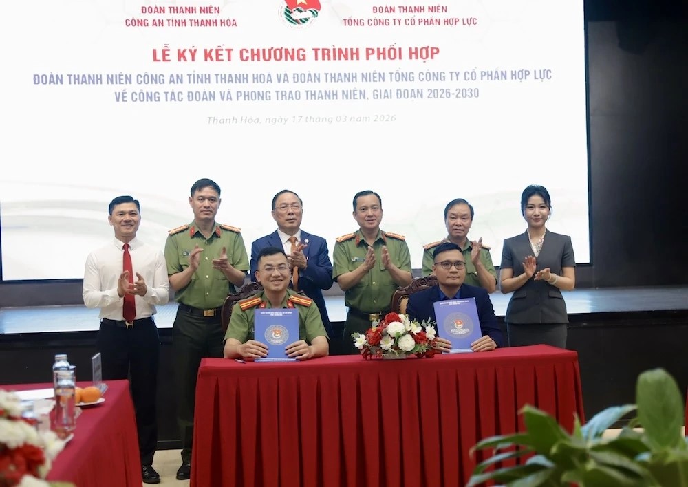 Đoàn Thanh niên Công an tỉnh Thanh Hóa và Tổng Công ty CP Hợp Lực ký kết chương trình phối hợp