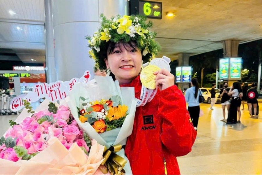 Lâm Đồng: Huấn luyện viên và vận động viên trẻ vinh dự nhận Huân chương Lao động