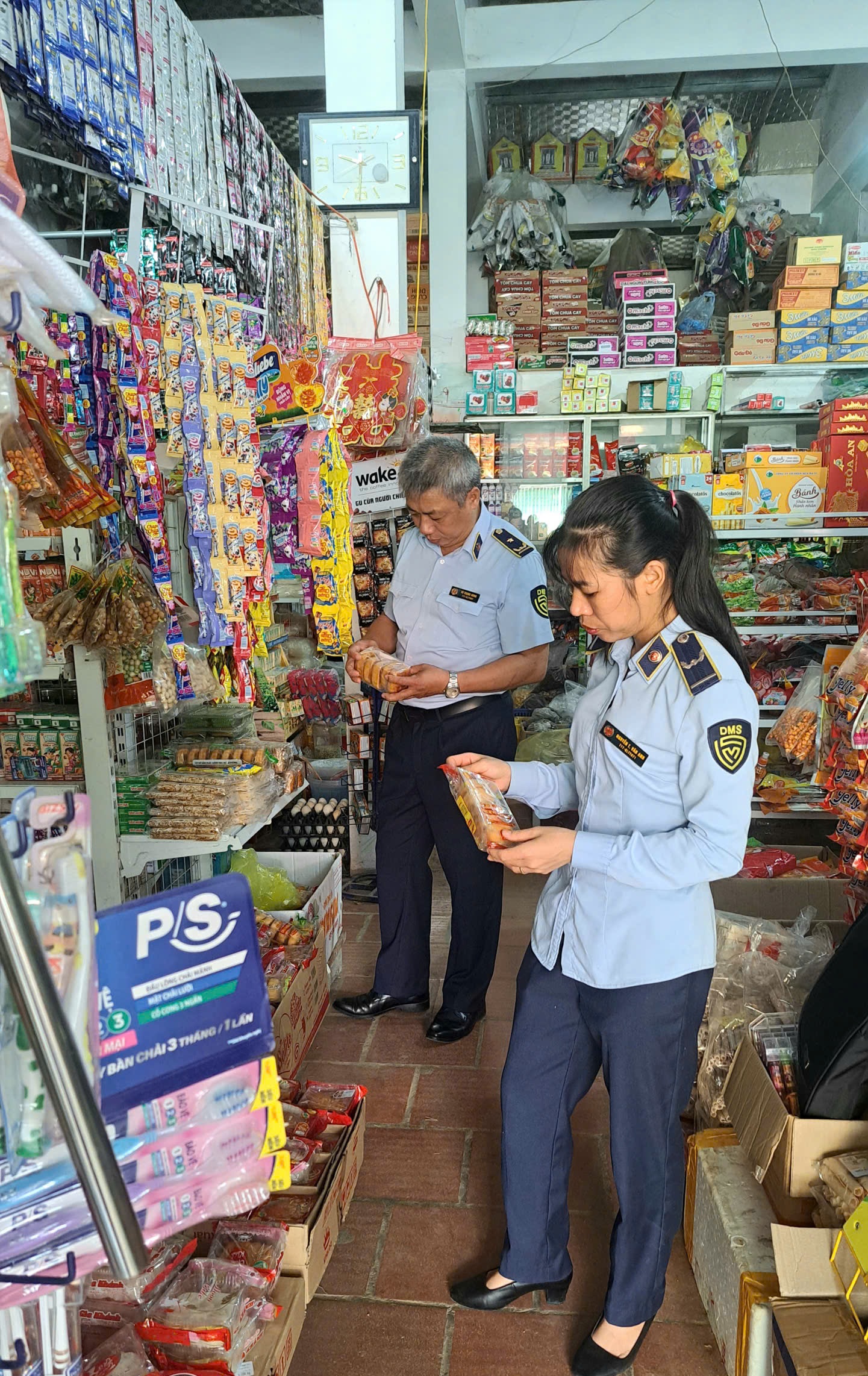 Đội QLTT số 3 Lào Cai tăng cường kiểm tra, kiểm soát thị trường trong đợt cao điểm